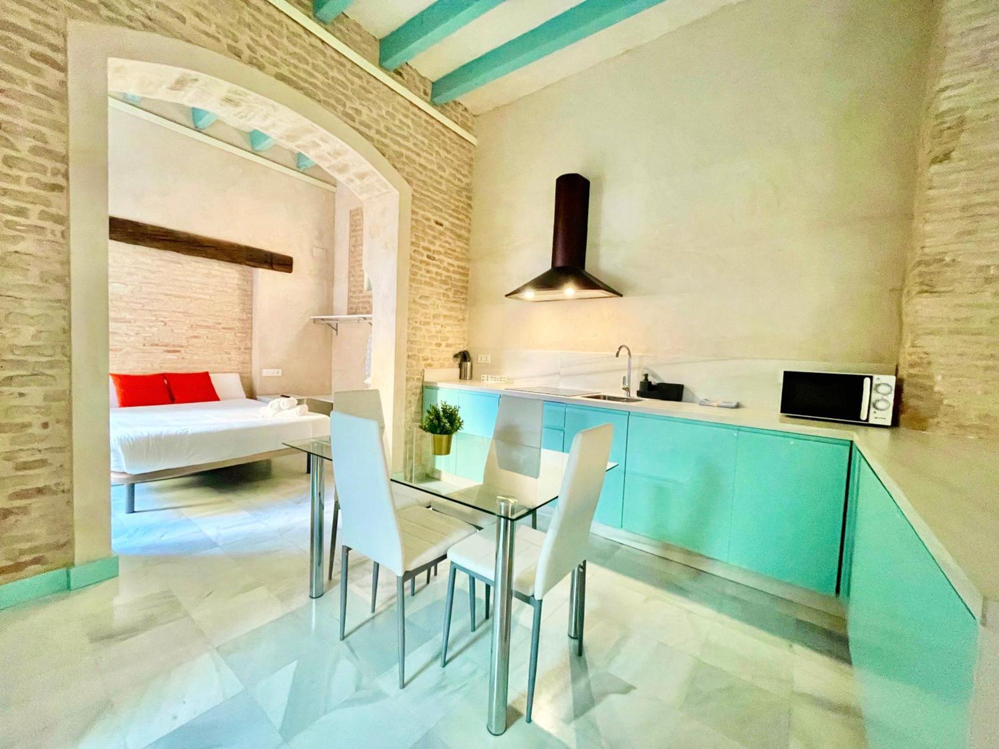 Click Triana Apartment Seville Ngoại thất bức ảnh